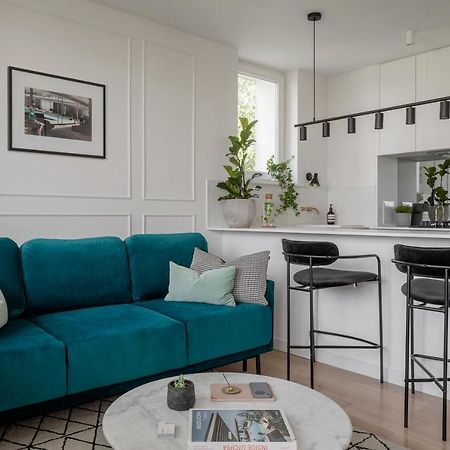 Stylowy Apartament Przy Metrze Varšava Exteriér fotografie