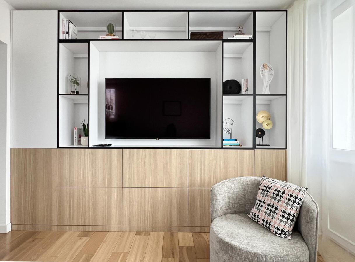 Stylowy Apartament Przy Metrze Varšava Exteriér fotografie