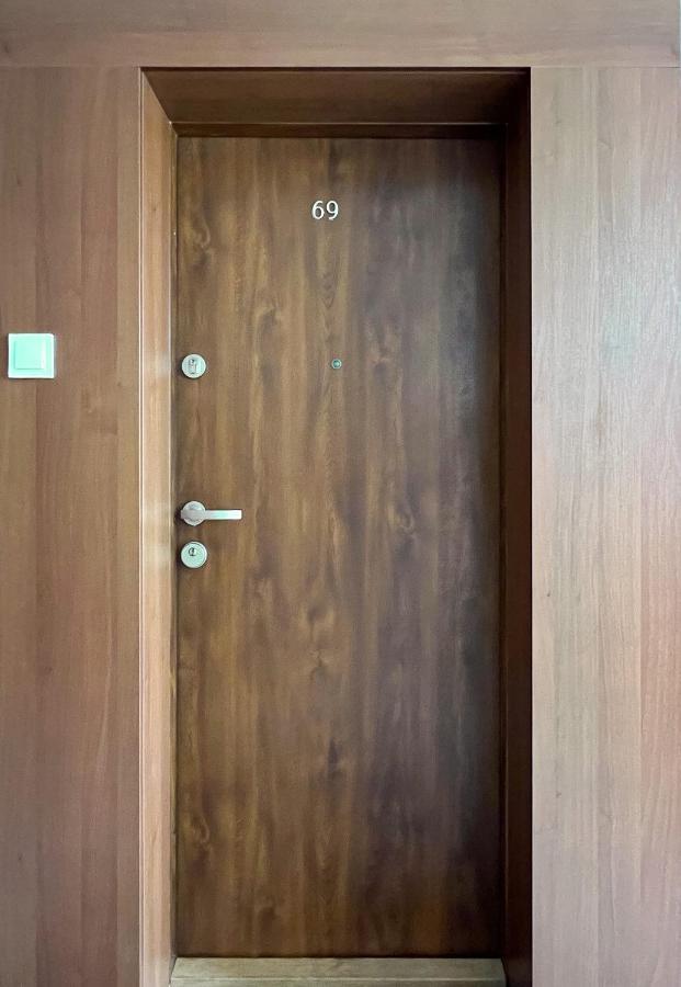 Stylowy Apartament Przy Metrze Varšava Exteriér fotografie